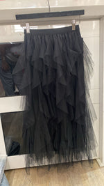 Load image into Gallery viewer, G20 - Ruffled Tulle skirt - 2/S 2/M 2/L
