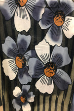 Load image into Gallery viewer, NA639 Plaid Flowers

